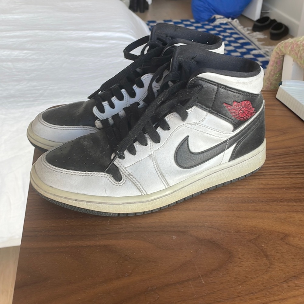 Black and white Nike Jordan mid. Women’s size 8.